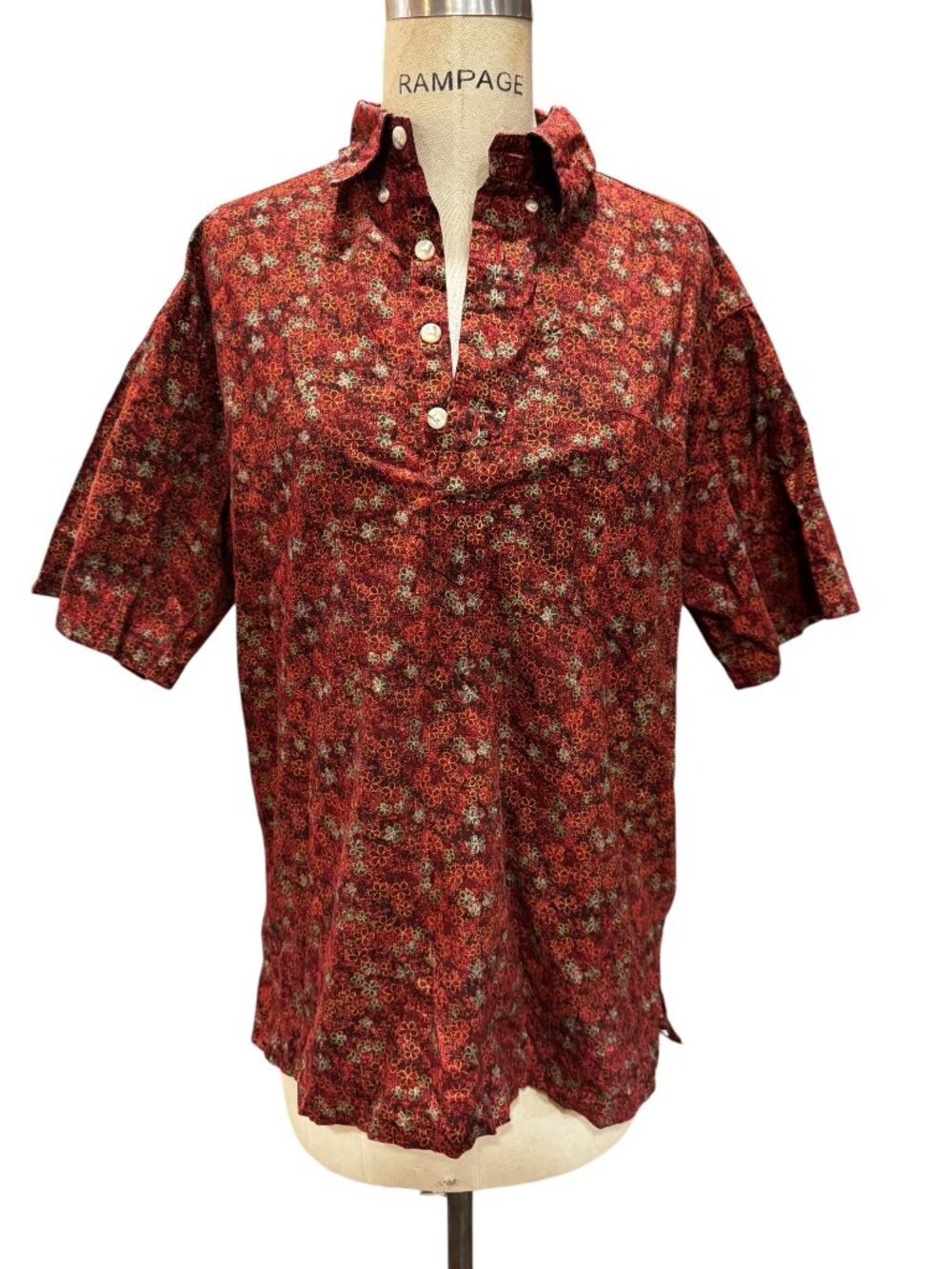 Vintage Hilo Hattie Hawaiian Shirt Made in Hawaii Red Floral Medium